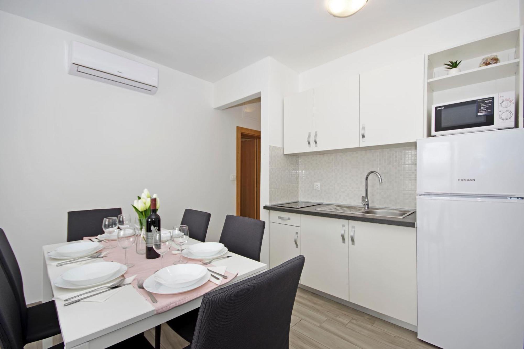 Apartments Frado Novalja Extérieur photo