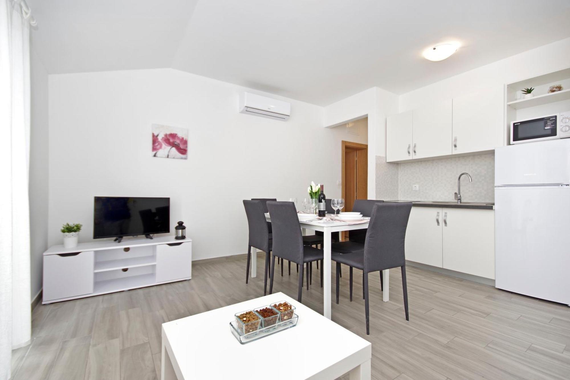 Apartments Frado Novalja Extérieur photo